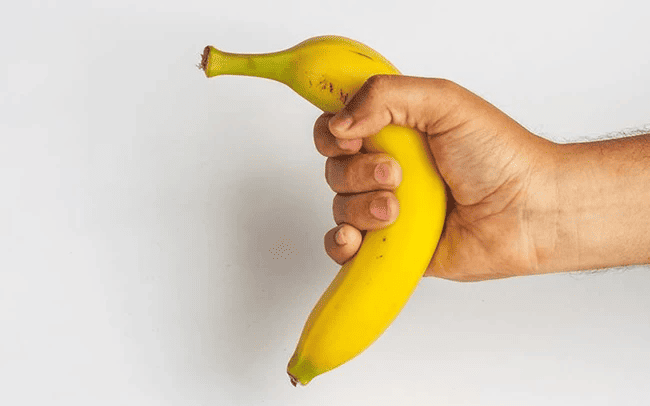 Sử dụng lòng bàn tay để thủ dâm