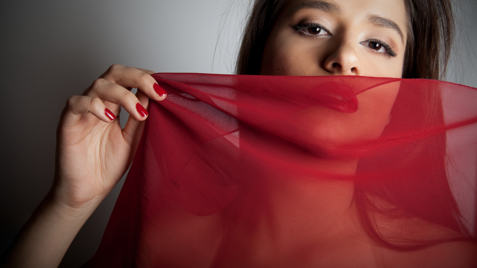 Cắt buồng trứng có còn ham muốn không