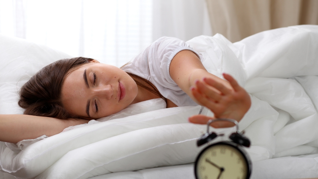 Ngủ đủ giúp cải thiện tiết dịch tự nhiên